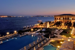 slider_istciraganpalacekempinskiexteriornightl-1