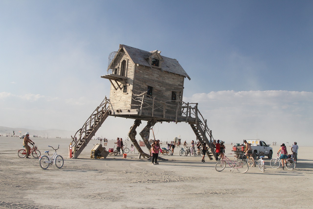 burning-man-4217922_1280